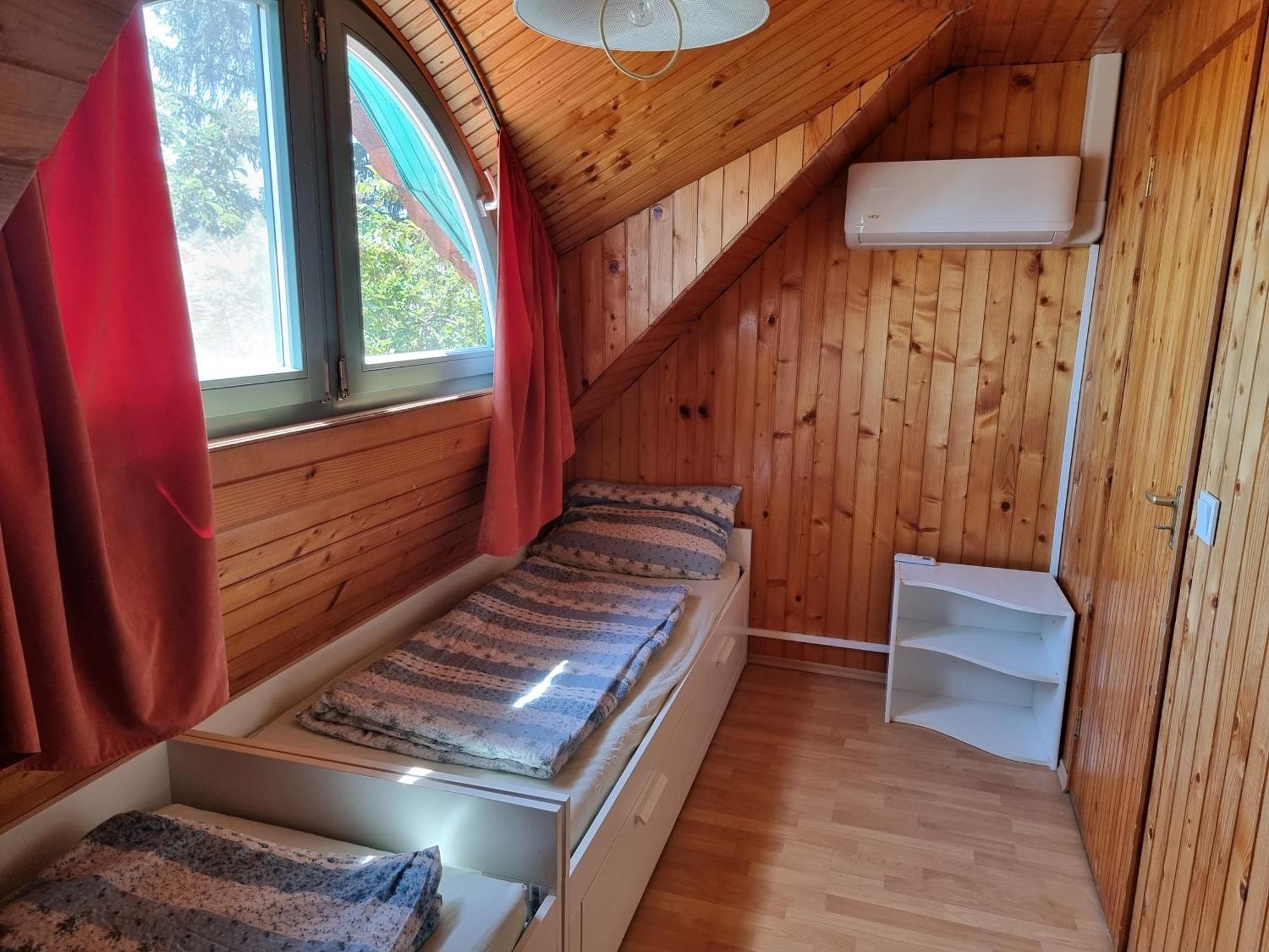 Julia Vendeghaz Lägenhet Balatonfüred Exteriör bild